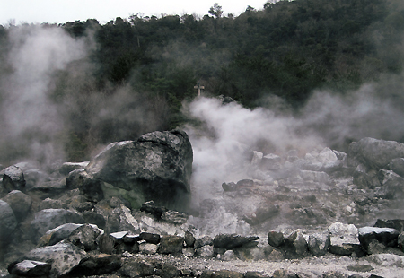 「雲仙地獄～殉教の地～」 秋山理英子 (横浜市旭区)