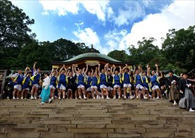 「神輿守ばんざい」　牟田 啓三